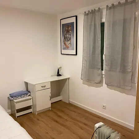 Les Coquelicots Apartment *